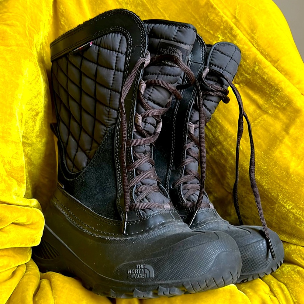 The North Face Size 3 kids winter water proof boots